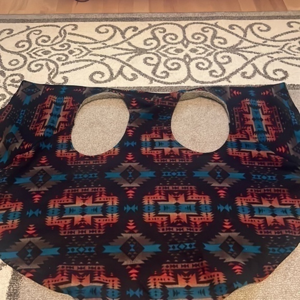 Mamie Ruth aztec vest - Picture 4 of 4